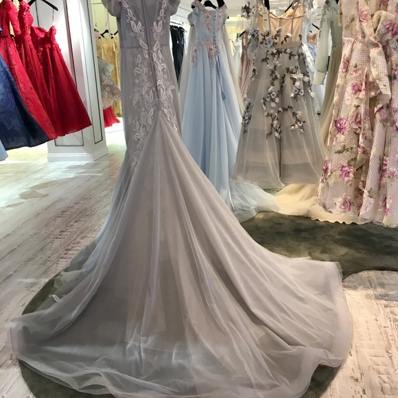 Wedding gown / night gown size US4 - Picture 8 of 10